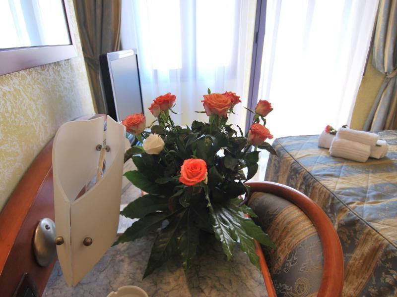 Hotel San Giuseppe - Cityhotel Catanzaro Bagian luar foto
