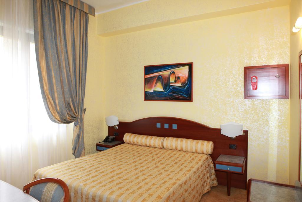Hotel San Giuseppe - Cityhotel Catanzaro Bagian luar foto