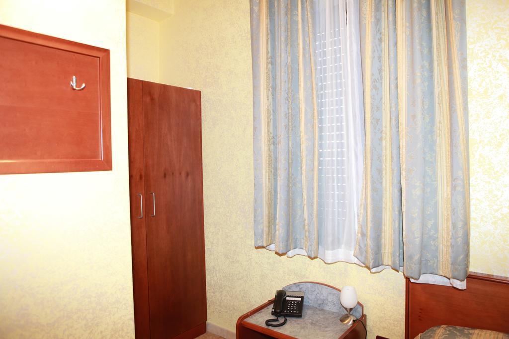 Hotel San Giuseppe - Cityhotel Catanzaro Bagian luar foto