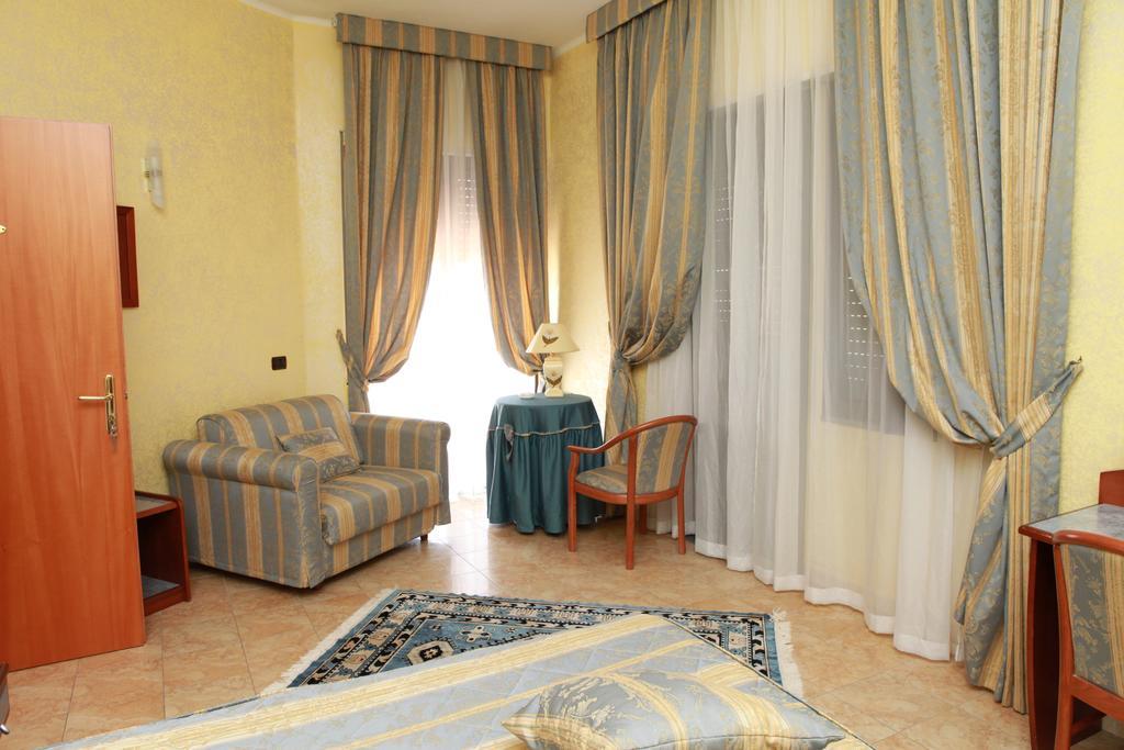Hotel San Giuseppe - Cityhotel Catanzaro Bagian luar foto