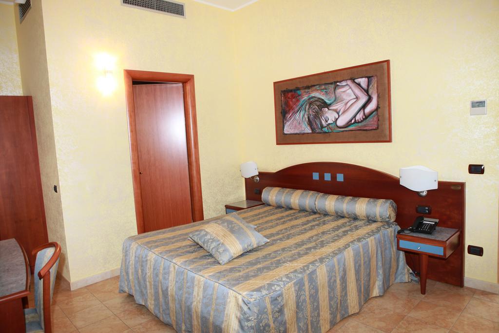 Hotel San Giuseppe - Cityhotel Catanzaro Bagian luar foto