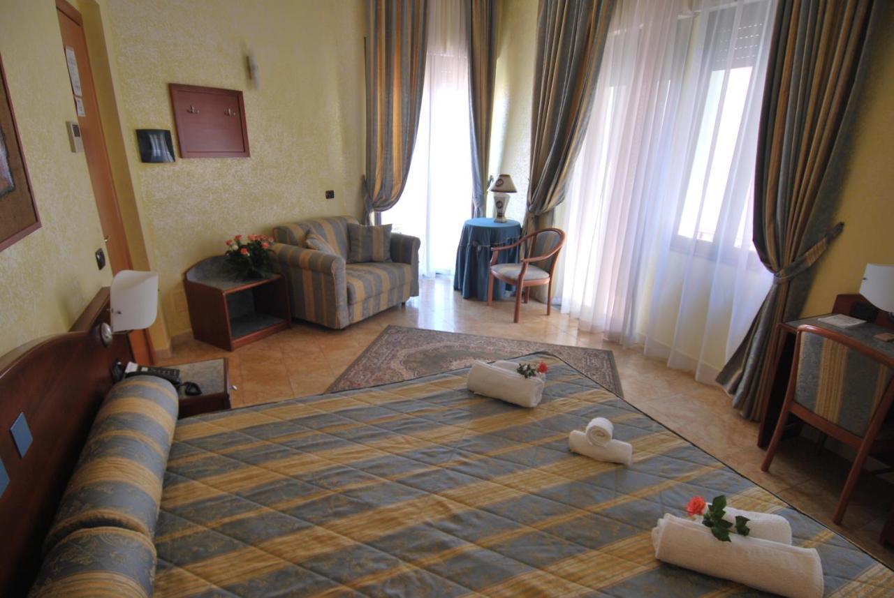 Hotel San Giuseppe - Cityhotel Catanzaro Bagian luar foto