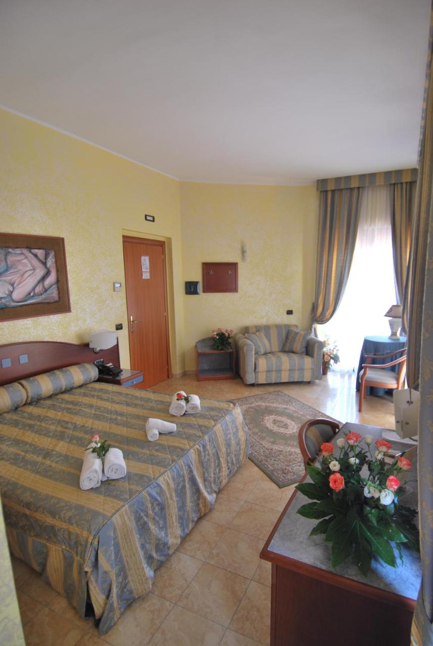 Hotel San Giuseppe - Cityhotel Catanzaro Bagian luar foto